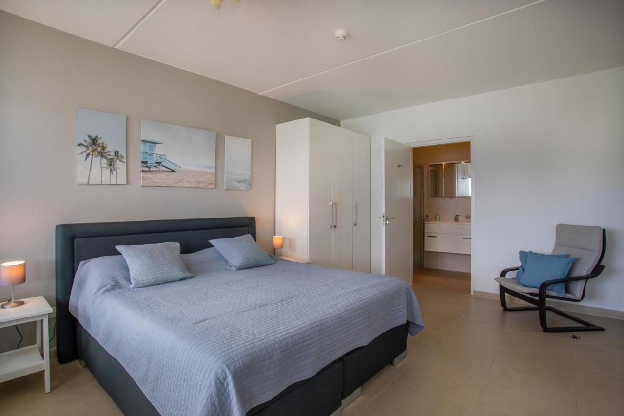 Blue Bay Beach Apartments Exterior photo